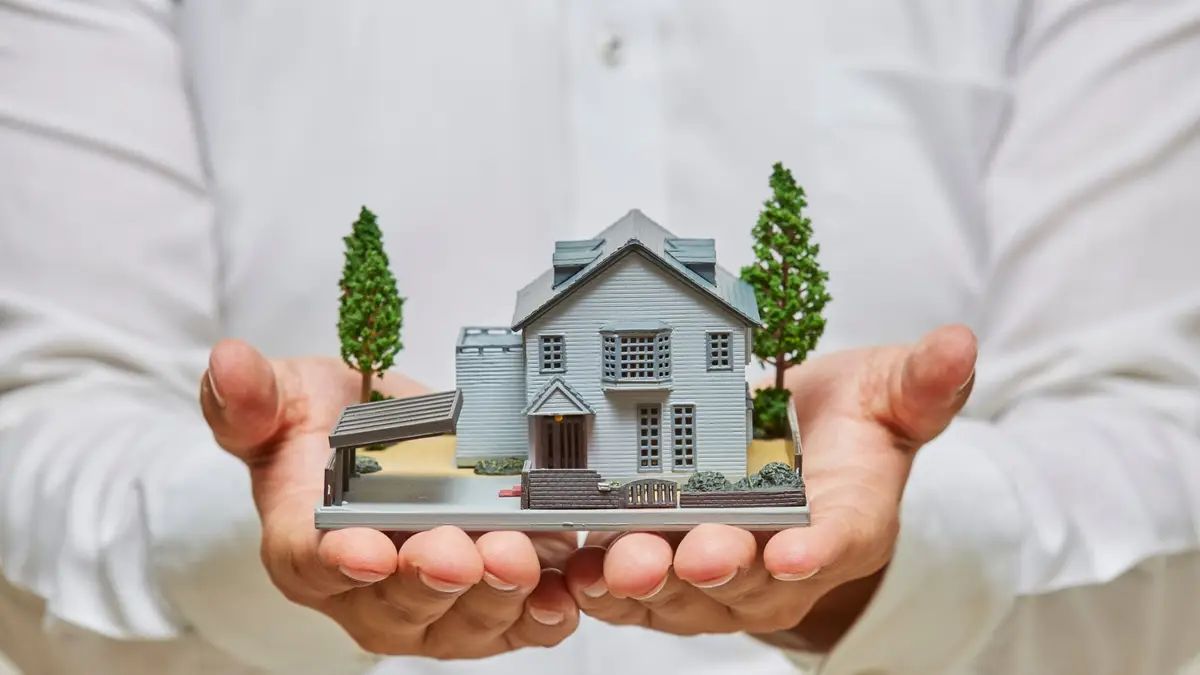 Lavoratrice dipendente: salvare la casa e il futuro